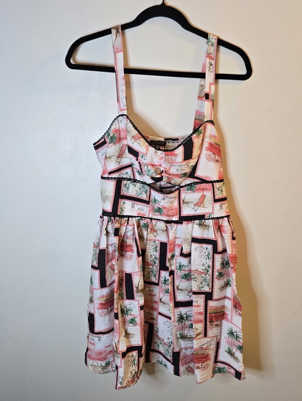 City Triangles Keyhole Dress